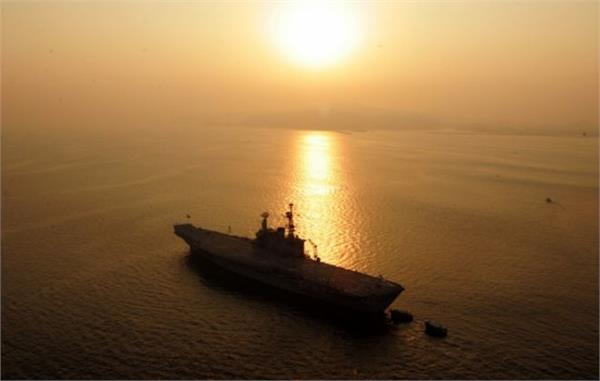 over 18 indians stranded in the sea from year