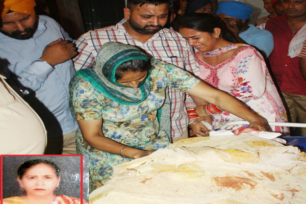 ਲੁੱਟ-ਖੋਹ ’ਚ ਮਾਂ ਦੀ ਮੌਤ, ਧੀ ਜ਼ਖ਼ਮੀ