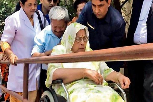 the widow of ex governor arjun singh of punjab accused her sons of eviction