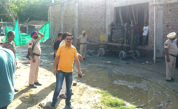 ਰਿਹਾਇਸ਼ੀ ਨਕਸ਼ਾ ਪਾਸ ਕਰਵਾ ਕੇ ਬਣਾਈ ਜਾ ਰਹੀ ਸੀ ਕਮਰਸ਼ੀਅਲ ਇਮਾਰਤ