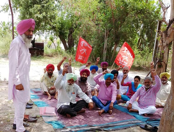 ਟੈਕਨੀਕਲ ਸਰਵਿਸਿਜ਼ ਯੂਨੀਅਨ ਵੱਲੋਂ ਨਾਅਰੇਬਾਜ਼ੀ