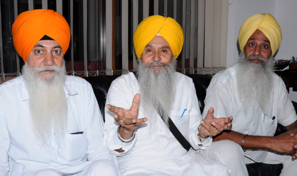 ਕੈਪਟਨ ਸਰਕਾਰ ਮੁੱਖ ਦੋਸ਼ੀਆਂ ਤੇ ਕਸੂਰਵਾਰ ਪੁਲਸ ਅਫਸਰਾਂ ਨੂੰ ਤੁਰੰਤ ਗ੍ਰਿਫਤਾਰ ਕਰੇ : ਭਾਈ ਮਨਜੀਤ ਸਿੰਘ