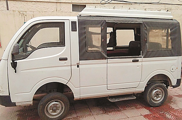 ਜਲੰਧਰ : ਗੱਡੀ ''ਚ ਦੇਹ ਵਪਾਰ ਦਾ ਧੰਦਾ, ਔਰਤ ਸਮੇਤ 4 ਕਾਬੂ