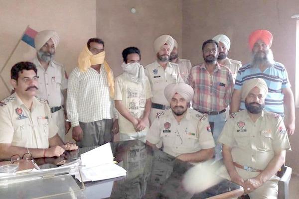 2 arrested with drug pills