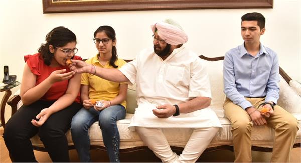 captain met the tops of the aiims exam