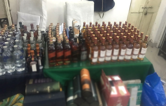 107 ਬੋਤਲਾਂ ਸ਼ਰਾਬ ਬਰਾਮਦ