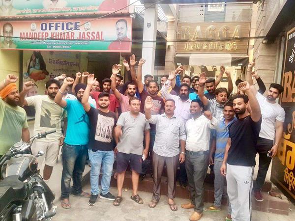 mandeep jassal told sidhu and pargat dalit opponent