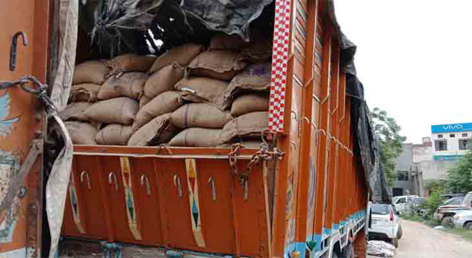 ਲੱਖਾਂ ਰੁਪਏ ਦੇ ਚੌਲਾਂ ਦੇ ਮਾਲਕ ਦਾ ਪੁਲਸ ਨਹੀਂ ਲਾ ਸਕੀ ਅਜੇ ਤੱਕ ਪਤਾ