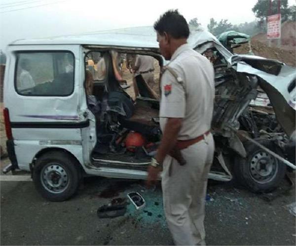 hapur road accident