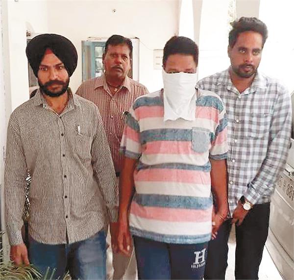 a s i arrested bribe