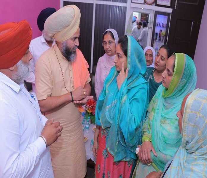 'ਆਪ' ਦੀ ਡੁੱਬਦੀ ਬੇੜੀ ਨੂੰ ਕਾਂਗਰਸ ਨਹੀਂ ਬਚਾ ਸਕੇਗੀ : ਹਰਸਿਮਰਤ ਕੌਰ ਬਾਦਲ