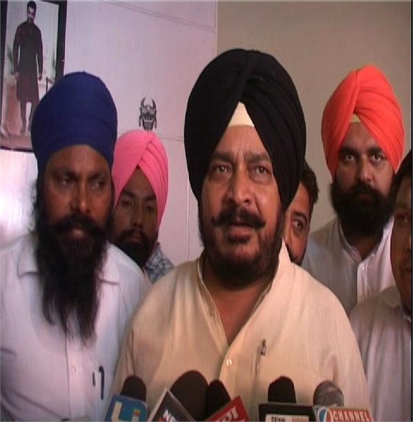 cabinet minister sadhu singh dharamsot  sowing of paddy 