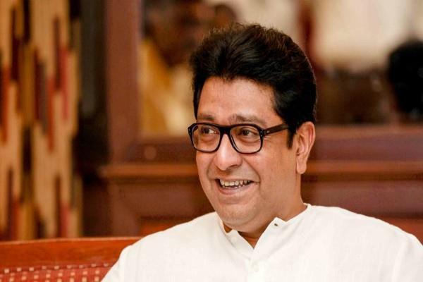 raj thackeray distributed petrol at low price