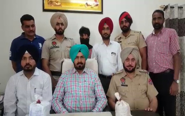 ਹੈਰੋਇਨ ਸਮੇਤ ਵਿਅਕਤੀ ਗ੍ਰਿਫਤਾਰ, 1,70,000 ਦੀ ਡਰੱਗ ਮਨੀ ਵੀ ਬਰਾਮਦ