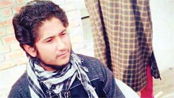 junaid and naveed jatt believed to be trapped in pulwma