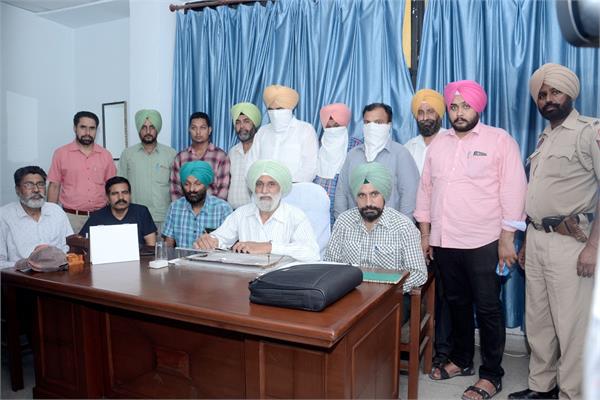 ddpo superintendent development assistant arrested in bribe case