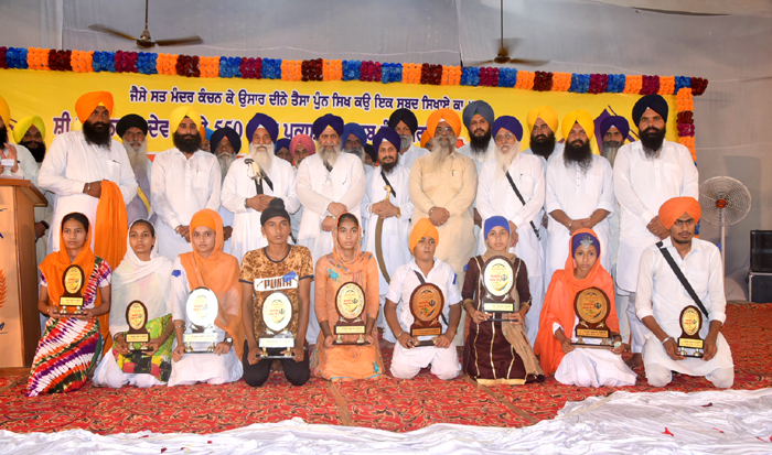 ਨੌਜਵਾਨਾਂ ਤੇ ਬੱਚਿਆਂ ਨੂੰ ਬਾਣੀ ਨਾਲ ਜੋੜਨ ਲਈ ਗੁਰਮਤਿ ਕੈਂਪਾਂ ਦਾ ਵੱਡਾ ਯੋਗਦਾਨ