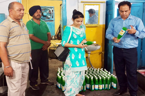 ਫੂਡ ਸੇਫ਼ਟੀ ਅਧਿਕਾਰੀਆਂ ਨੇ ਭਰੇ ਖੁਰਾਕੀ ਪਦਾਰਥਾਂ ਦੇ 26 ਸੈਂਪਲ