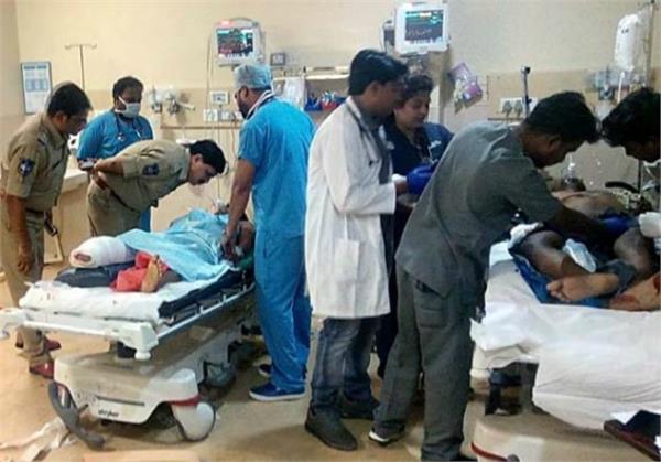 four people were injured in hyderabad blast