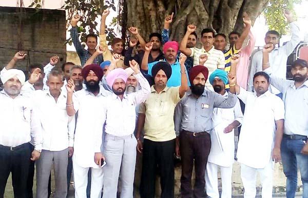 protest against water supply schemes