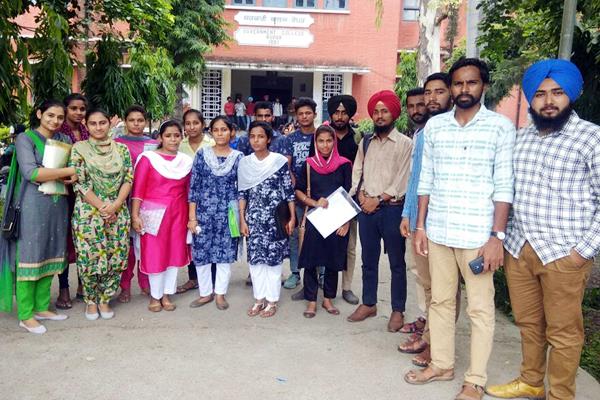 student distraught due to lack of online fees in the bank