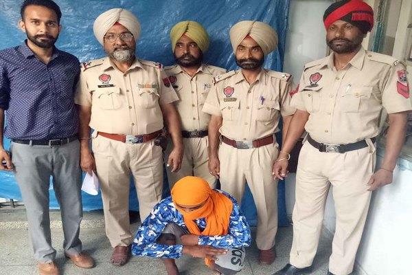 mobile theft arrested