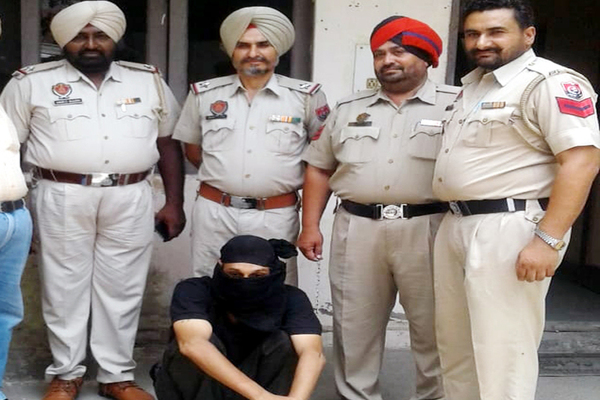 ਚੋਰੀ ਦੇ ਮੋਟਰਸਾਈਕਲ ਸਮੇਤ ਗ੍ਰਿਫਤਾਰ ਦੋਸ਼ੀ ਸੀ. ਸੀ. ਟੀ. ਵੀ. ਕੈਮਰੇ ’ਚ ਕੈਦ