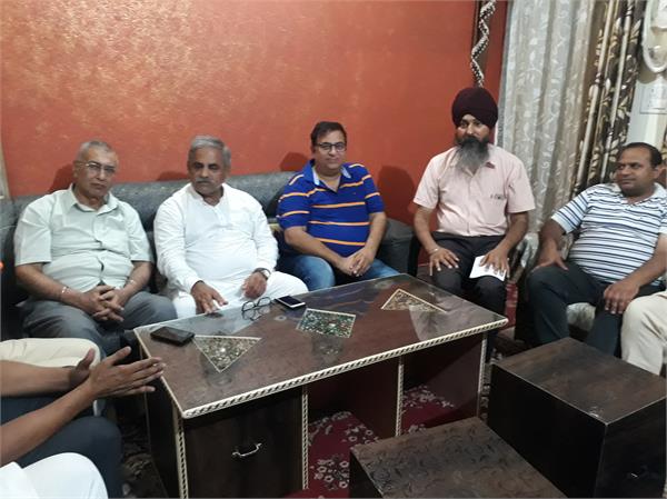 chemists prepare outline today strike