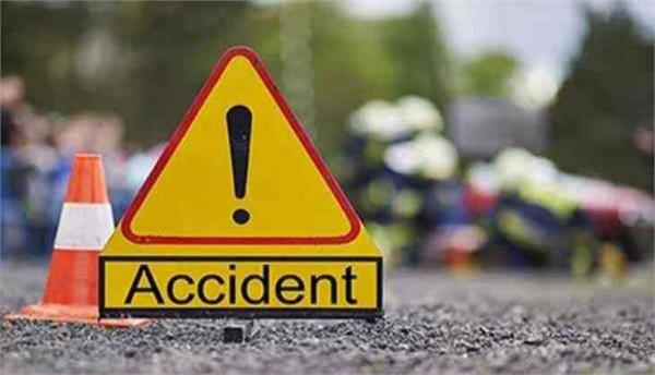 a road accident in uttar pradesh  6 dead