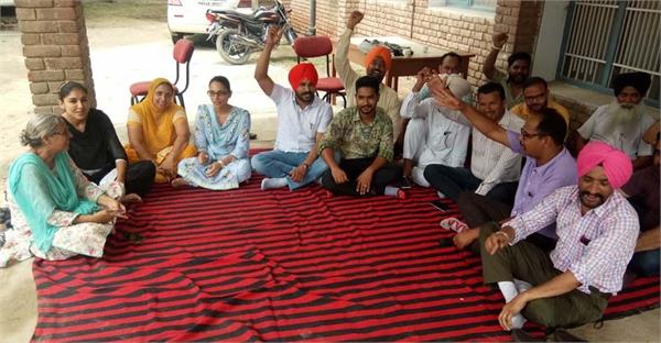 samiti employees start strikes