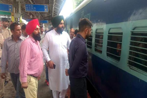 passenger trains inspection