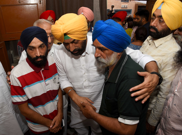 ਰਿੰਕਲ ਕਤਲਕਾਂਡ : ਸੰਨੀ ਦਾ ਹੋਰ ਰਿਮਾਂਡ ਮੰਗੇਗੀ ਪੁਲਸ, ਗ੍ਰਿਫਤਾਰੀ ਦੇ ਡਰੋਂ ਨੀਟੂ ਹਾਲੇ ਤੱਕ ਅੰਡਰ ਗਰਾਊਂਡ