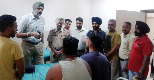 ਐੱਸ. ਪੀ. ਭੰਡਾਲ ਨੇ ਕੀਤਾ ਨਸ਼ਾ ਛੁਡਾਊ ਕੇਂਦਰ ਦਾ ਦੌਰਾ