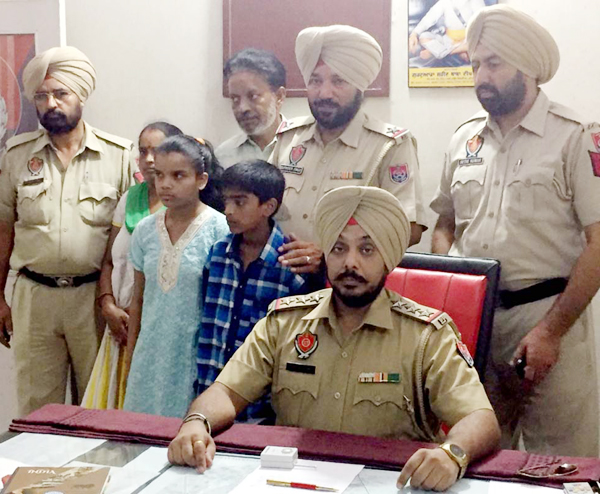 ਮਾਤਾ-ਪਿਤਾ ਤੋਂ ਨਾਰਾਜ਼ ਹੋ ਕੇ ਕਲਕੱਤਾ ਜਾ ਰਹੇ ਸਕੇ ਭੈਣ-ਭਰਾ ਨੂੰ ਲਖਨਊ ਪੁਲਸ ਨੇ ਕੀਤਾ ਬਰਾਮਦ