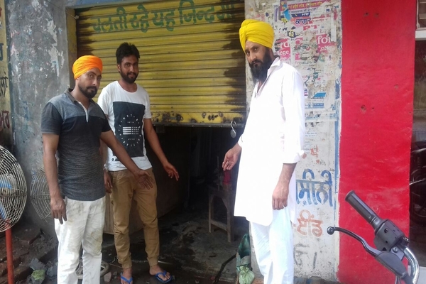 ਦੁਕਾਨ ਦਾ ਸ਼ਟਰ ਤੋਡ਼ ਕੇ ਕੀਤੀ ਚੋਰੀ