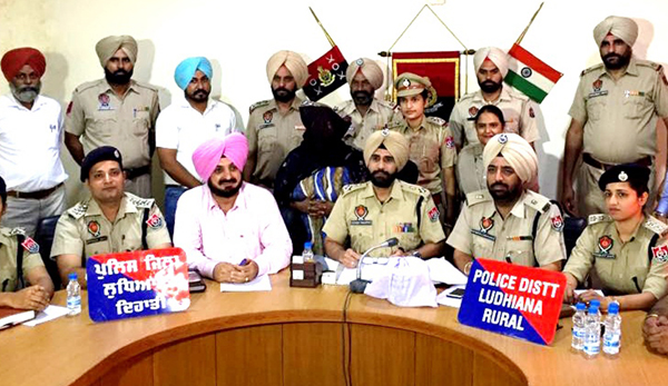 5 ਕਰੋੜ ਦੀ ਹੈਰੋਇਨ ਸਣੇ ਔਰਤ ਕਾਬੂ