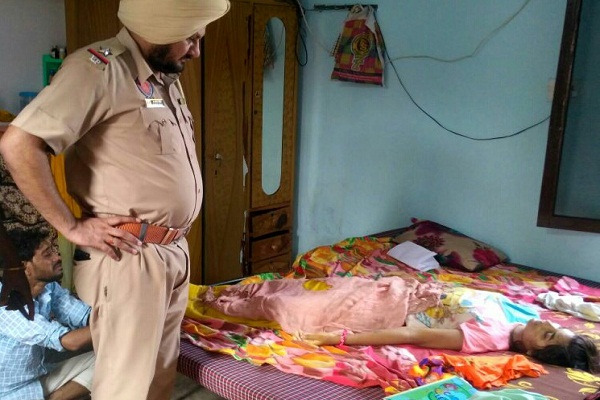 ਗਠੀਏ ਦੀ ਬੀਮਾਰੀ ਤੋਂ ਦੁਖੀ ਅੌਰਤ ਨੇ ਲਿਅਾ ਫਾਹਾ