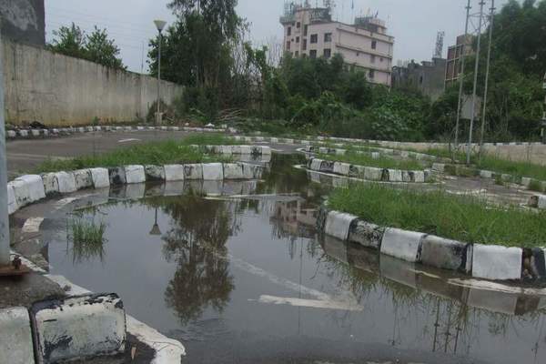 ਟਰੈਕ ’ਤੇ ਚਾਰੇ ਪਾਸੇ ਭਰਿਆ ਰਿਹਾ ਪਾਣੀ, ਨਹੀਂ ਚੱਲੇ ਕੈਮਰੇ