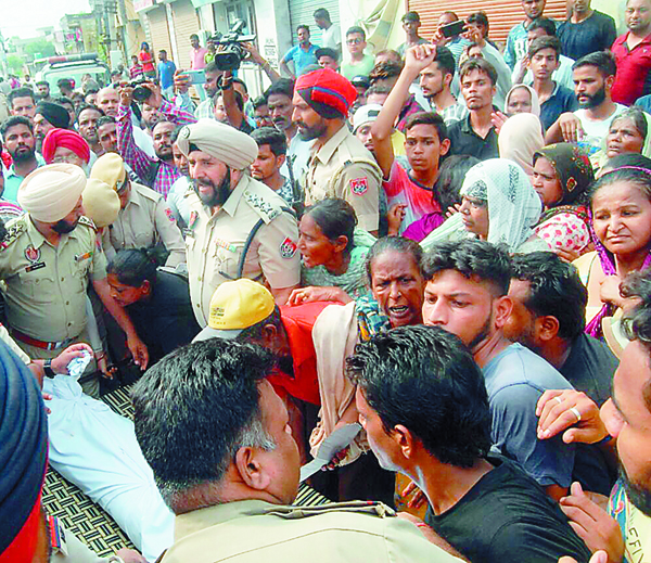 ਡੋਨਾ ਦੀ ਹੱਤਿਆ ਪਿੱਛੇ ਬੰੰਨੀ ਗੁੱਜਰ ਗੈਂਗ ਦਾ ਹੋ ਸਕਦਾ ਹੈ ਹੱਥ!