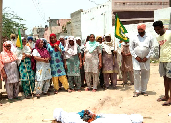 ਪਿੰਡਾਂ ਦੀ ਹਦੂਦ ਅੰਦਰ ਖੁੱਲ੍ਹੇ ਸ਼ਰਾਬ ਦੇ ਠੇਕਿਆਂ ਨੂੰ 10 ਦਿਨਾਂ ’ਚ ਬੰਦ ਕਰਨ ਦੀ ਦਿੱਤੀ ਚਿਤਾਵਨੀ