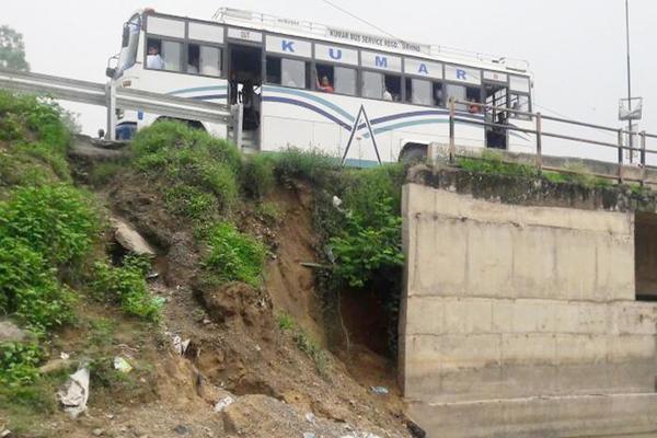 the old bridge started becoming dirty