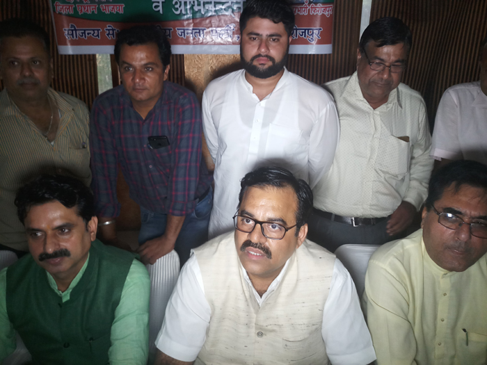 ਮੋਦੀ ਦੀਆਂ ਪ੍ਰਾਪਤੀਆਂ ਗਿਣਵਾਉਣ ਆਏ ਚੁੱਘ ਕੈਪਟਨ ''ਤੇ ਵਰ੍ਹੇ