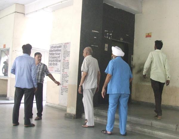 d  a  c the only lift of the loom is again