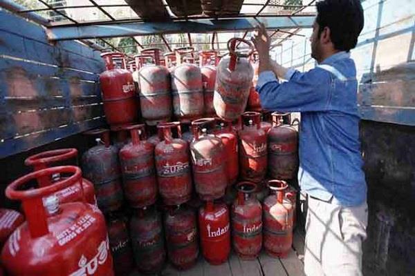 lpg price hike in lpg cylinders without subsidy so much money is expensive