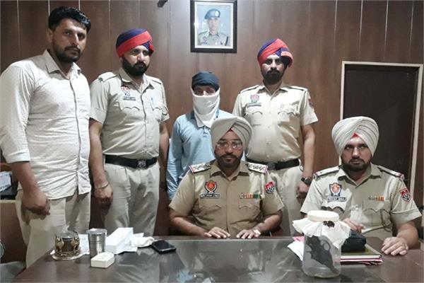 police solve the case
