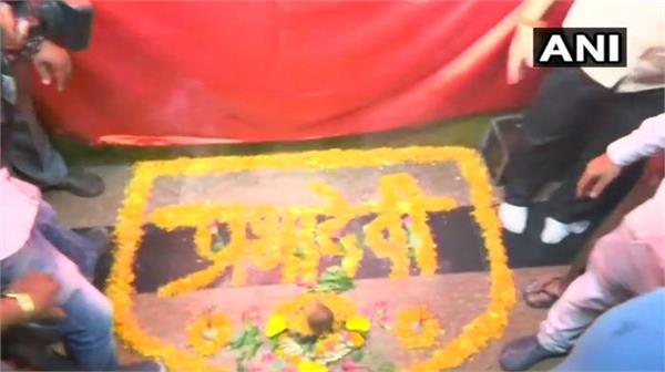 elphinstone renamed prabhadevi railways