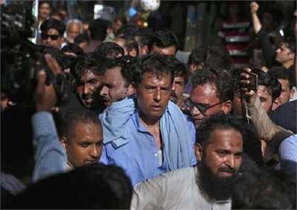 nawaz sharif son in law arrested