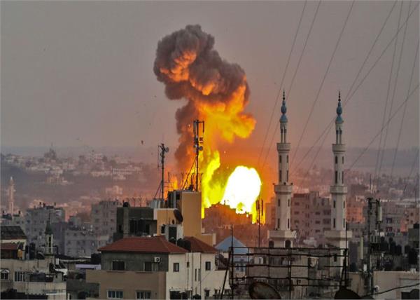israel and hamas exchange fatal fire