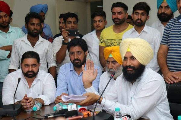 ਬੈਂਸ ਨੇ ਵੇਰਕਾ ''ਤੇ ਫਿਰ ਤੋਂ ਕੀਤਾ ਹਮਲਾ, ਕਿਹਾ-ਦੁੱਧ ਪੀਣ ਦੇ ਲਾਇਕ ਨਹੀਂ