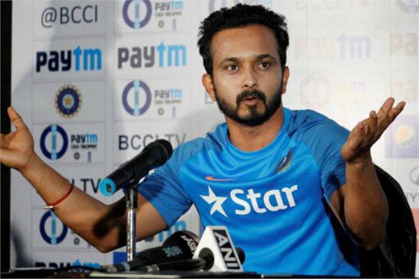 kedar jadhav  fit
